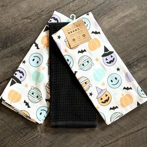 🎃🩵Pastel Pumpkin and Smiley Face Kitchen Towels